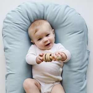 Snuggle Me Organic Infant Lounger